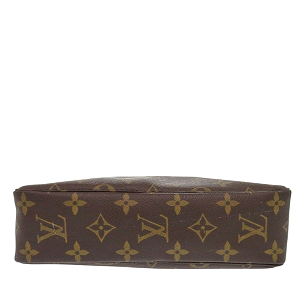 Pre-Loved Louis Vuitton Monogram Trousse Toilette 23 - Picture 3 of 11